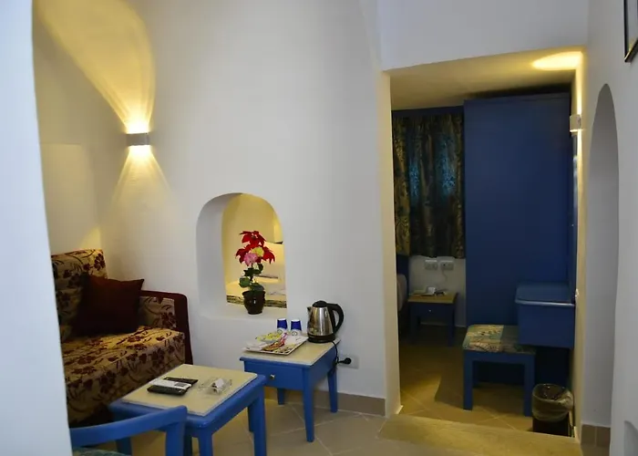 Kanabesh Village Resort 3*