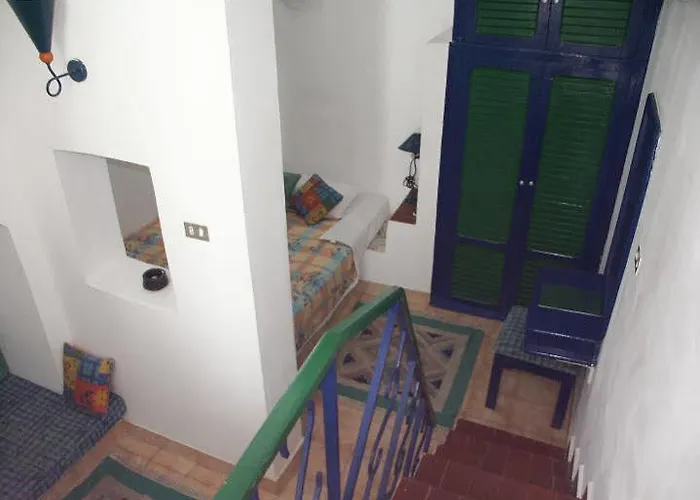Kanabesh Village Resort 3*